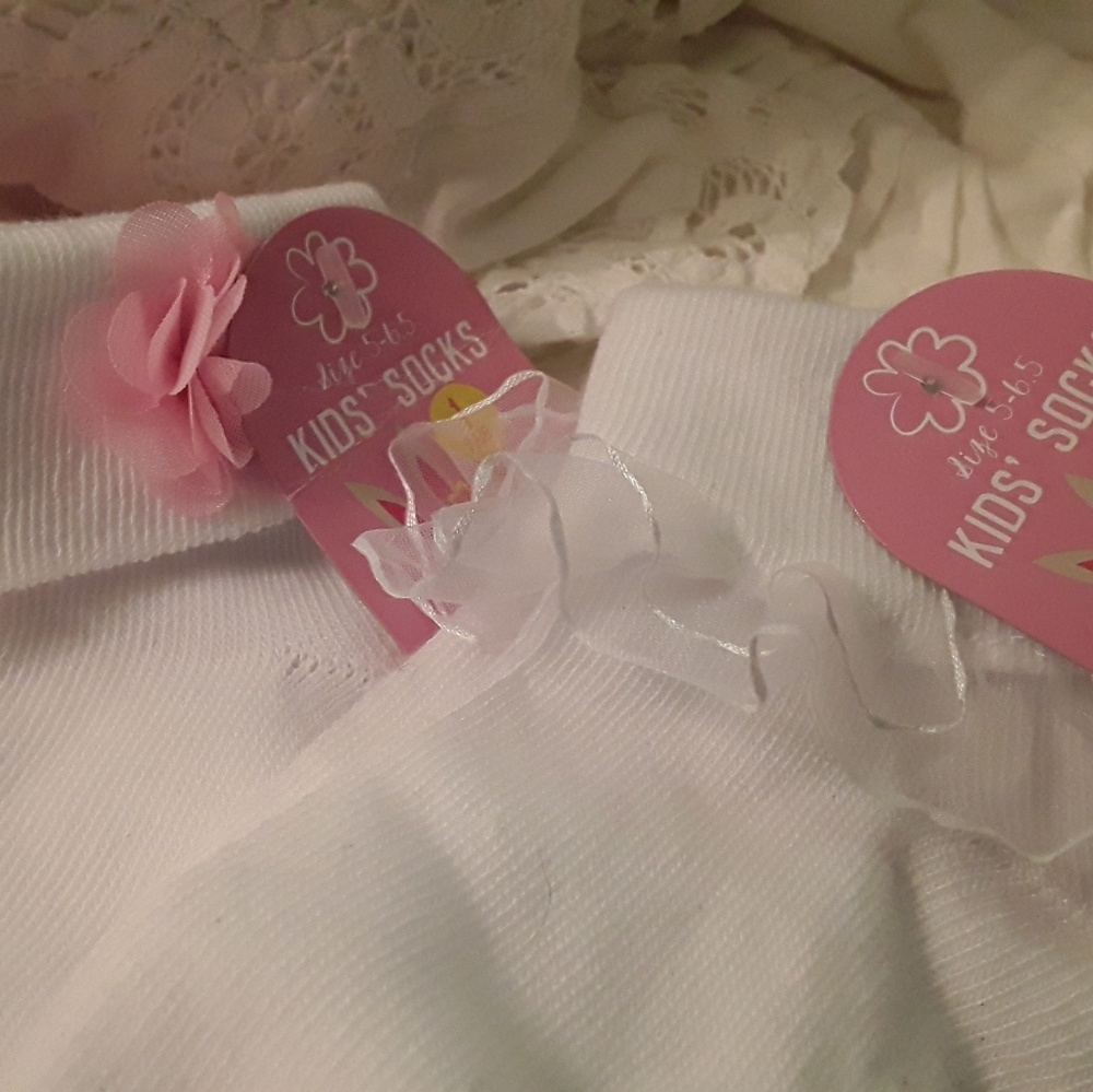 NWT 5 PAIRS GIRLS DRESS SOCKS, SIZE 5 - 6.5 - Picture 6 of 7